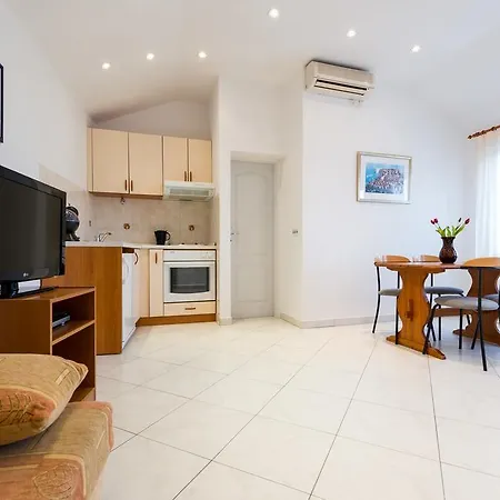 Libertas Apartman *